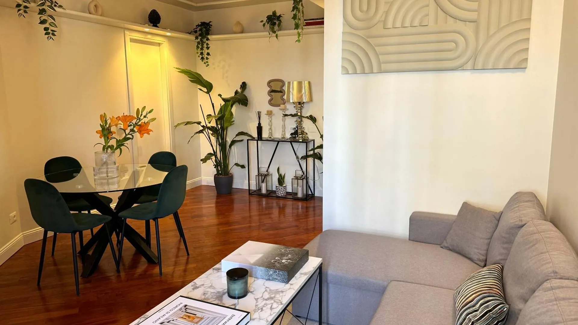 Urban Jungle 4 - Darsena Apartment Milan Italy